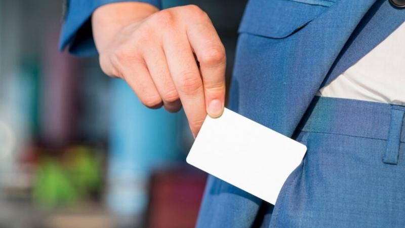 Crachá em PVC: Durabilidade e Estilo para Eventos