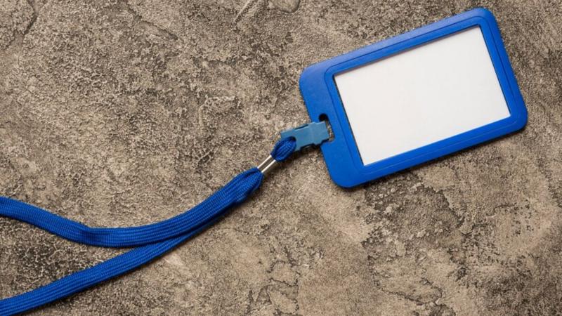 Crachá Personalizado para Imprimir: Como Criar o Seu de Forma Prática e Eficiente